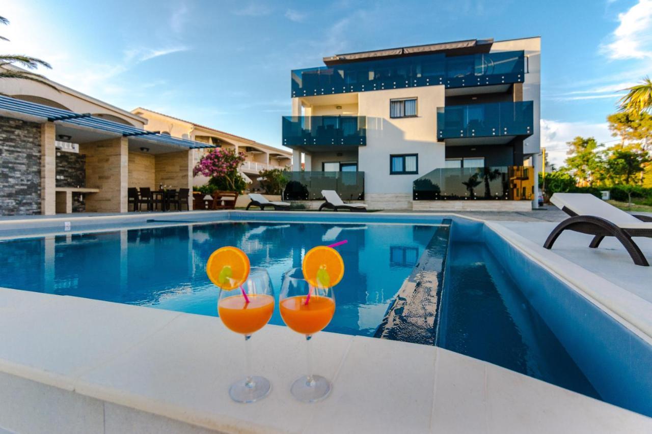 Resort Mirakul Vir Exterior foto