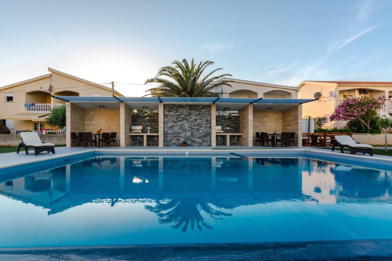Resort Mirakul Vir Exterior foto