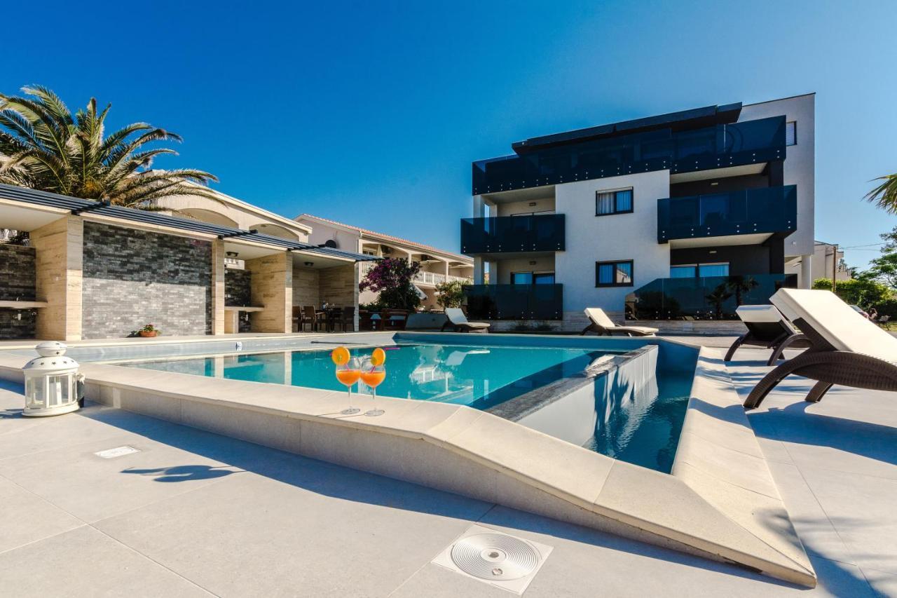Resort Mirakul Vir Exterior foto