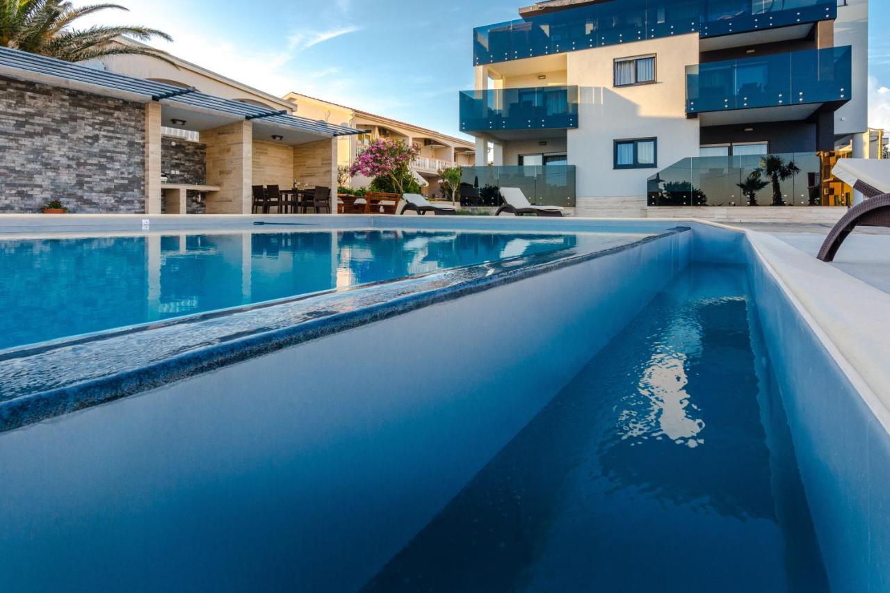Resort Mirakul Vir Exterior foto