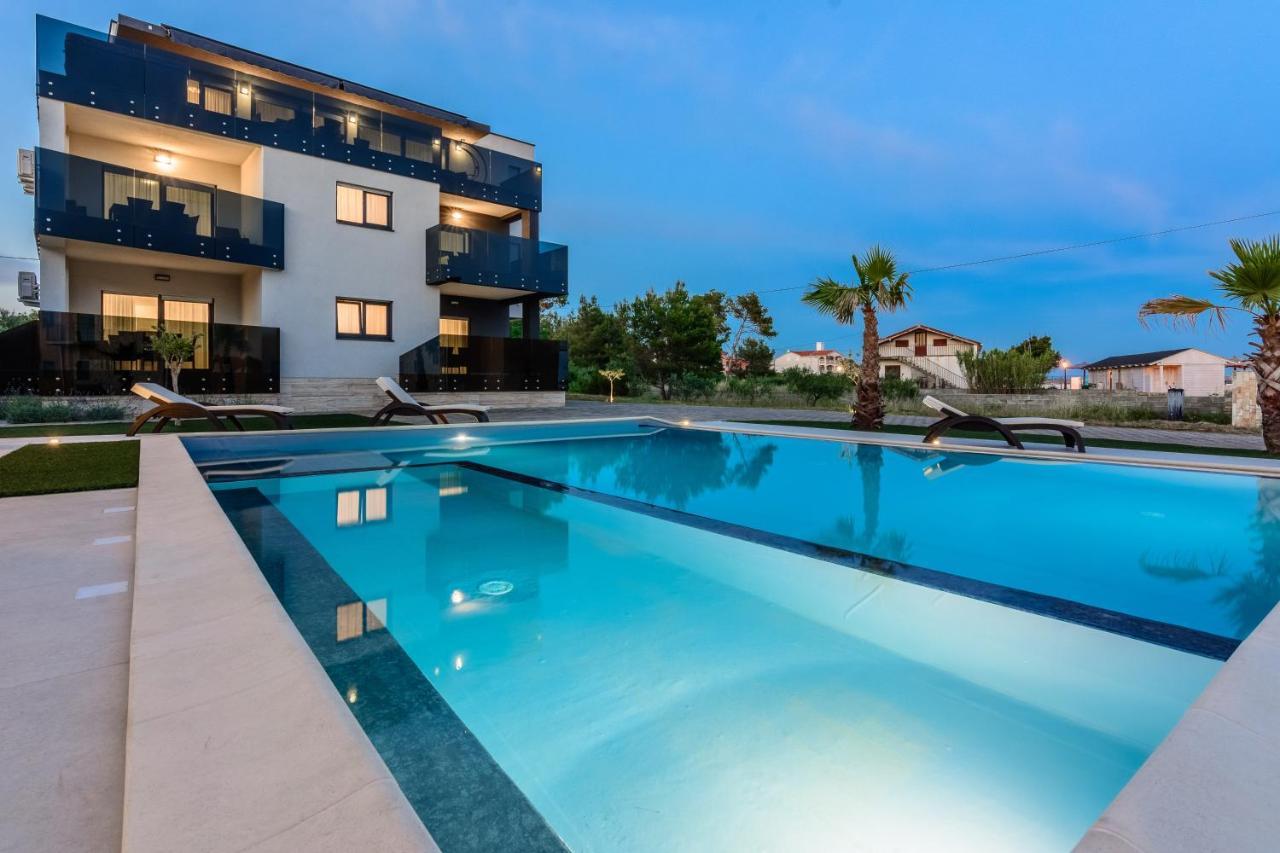 Resort Mirakul Vir Exterior foto
